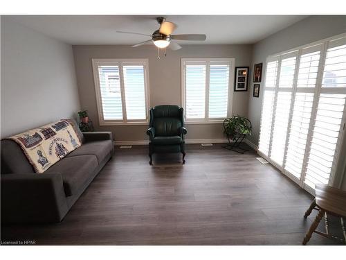 88 Huron Heights Drive, Ashfield-Colborne-Wawanosh, ON - Indoor Photo Showing Living Room