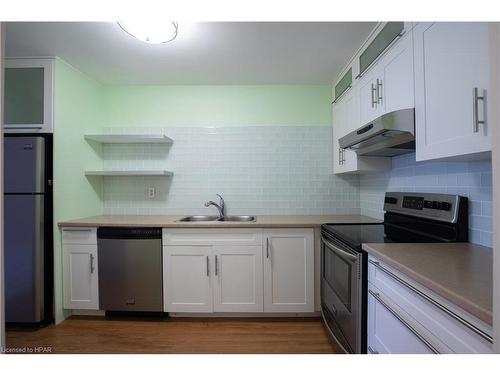 103-11 Cobourg Street, Stratford, ON - Indoor Photo Showing Kitchen With Double Sink