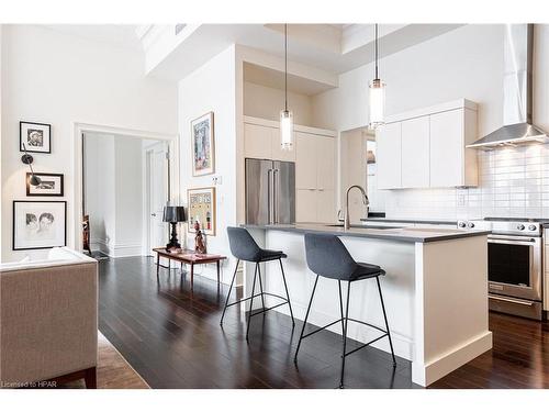 2B-189 Elizabeth Street, St. Marys, ON - Indoor Photo Showing Kitchen With Upgraded Kitchen