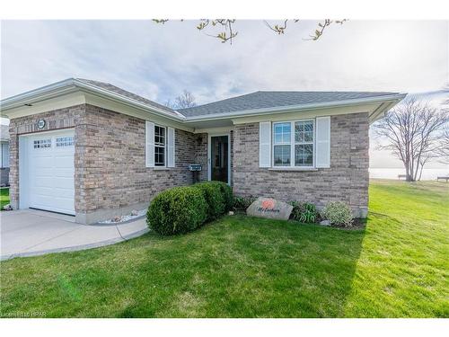 301 Bethune Crescent, Goderich, ON - Outdoor