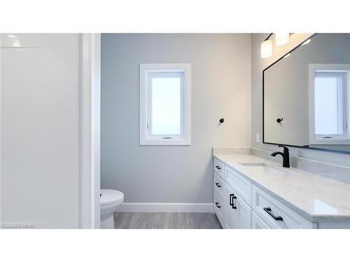 135 Severn Drive, Goderich, ON - Indoor Photo Showing Bathroom
