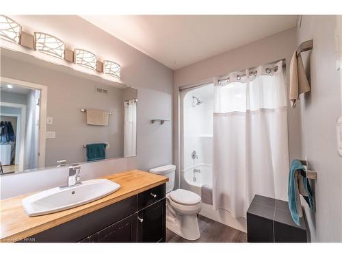 81019 Maitland Line, Central Huron, ON - Indoor Photo Showing Bathroom