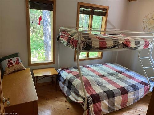 Lt25 Sandy Island, Sturgeon Falls, ON - Indoor Photo Showing Bedroom