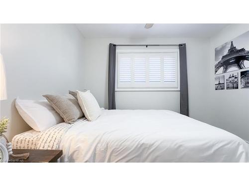 160 Bayfield Road, Goderich, ON - Indoor Photo Showing Bedroom
