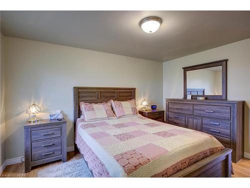 401767 Grey Road 4, West Grey, ON - Indoor Photo Showing Bedroom