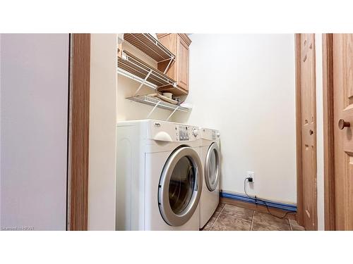50 Cherokee Lane, Meneset, ON - Indoor Photo Showing Laundry Room