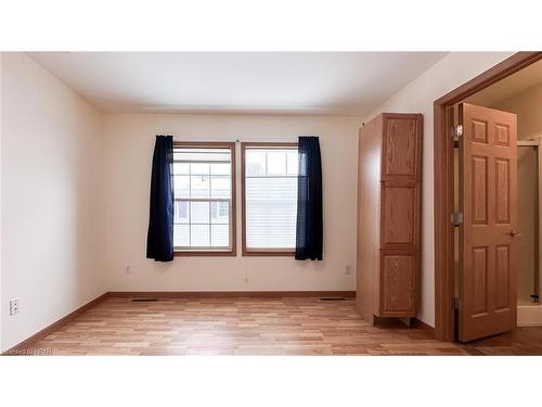 50 Cherokee Lane, Meneset, ON - Indoor Photo Showing Other Room