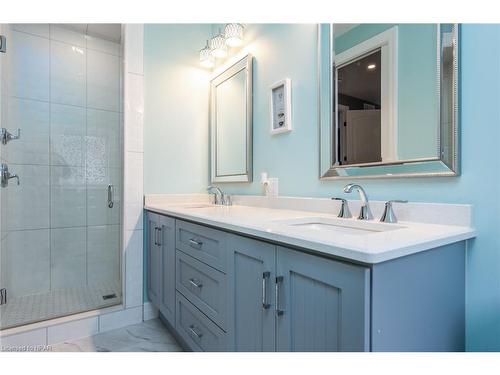 77 Reagan Street, Milverton, ON - Indoor Photo Showing Bathroom