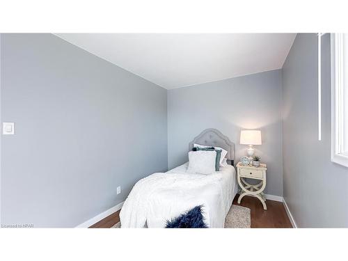 85229 Bluewater Hwy 21, Ashfield-Colborne-Wawanosh, ON - Indoor Photo Showing Bedroom