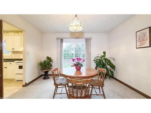 133 Bennett Street W, Goderich, ON - Indoor Photo Showing Dining Room