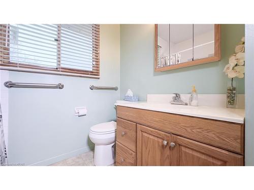 133 Bennett Street W, Goderich, ON - Indoor Photo Showing Bathroom