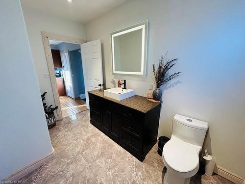 92 Victoria Street W, Wingham, ON - Indoor Photo Showing Bathroom