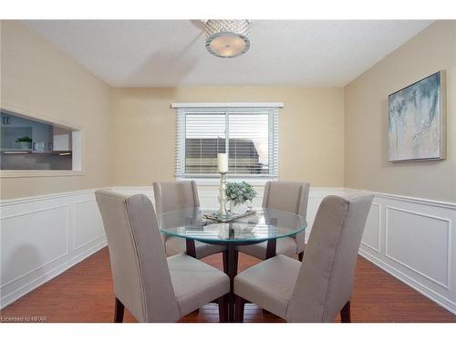 86 Martinet Place, London, ON - Indoor Photo Showing Dining Room