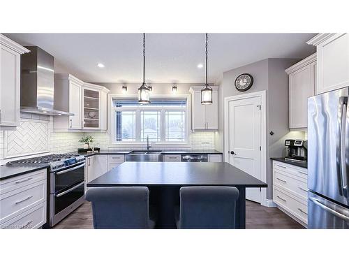 39941 Dinsley Terrace, Bluewater, ON - Indoor Photo Showing Kitchen With Upgraded Kitchen