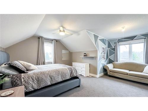 39941 Dinsley Terrace, Bluewater, ON - Indoor Photo Showing Bedroom