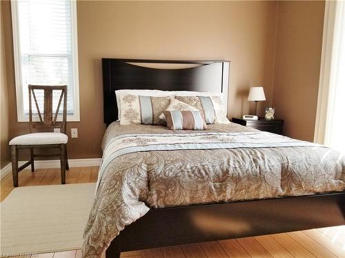 84141 London Road, North Huron, ON - Indoor Photo Showing Bedroom