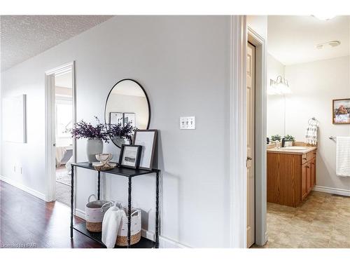 396 Dufferin Street, Stratford, ON - Indoor Photo Showing Kitchen