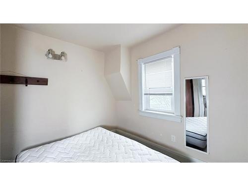 43 Trafalgar Street, Goderich, ON - Indoor Photo Showing Bedroom