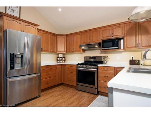 149 Millson Crescent, St. Marys, ON - Indoor Photo Showing Kitchen With Double Sink