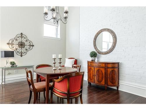 2F-189 Elizabeth Street, St. Marys, ON - Indoor Photo Showing Dining Room