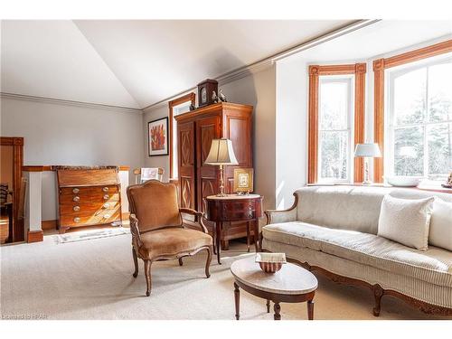 14 & 16 Chiniquy Street, Bayfield, ON - Indoor Photo Showing Living Room