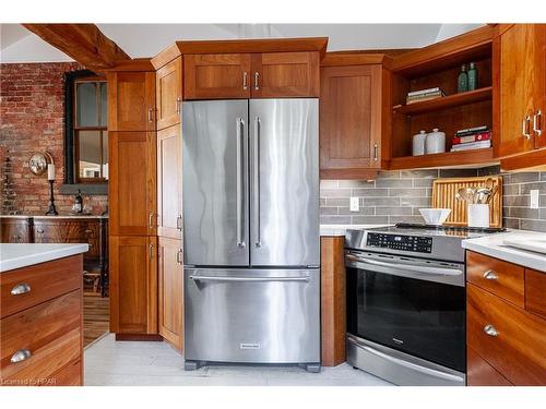 14 & 16 Chiniquy Street, Bayfield, ON - Indoor Photo Showing Kitchen