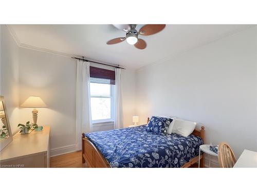 46 Elgin Avenue W, Goderich, ON - Indoor Photo Showing Bedroom