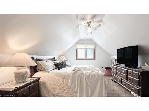 216 Sunset Drive, Goderich, ON - Indoor Photo Showing Bedroom