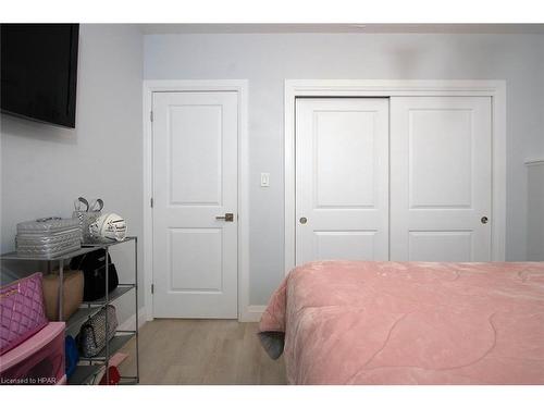 17 Laurier Street, Stratford, ON - Indoor Photo Showing Bedroom