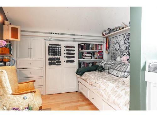17187 Elginfield Road, Thames Centre, ON - Indoor Photo Showing Bedroom