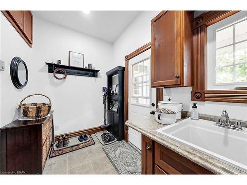 5765 3Rd Line, Minto, ON - Indoor Photo Showing Kitchen