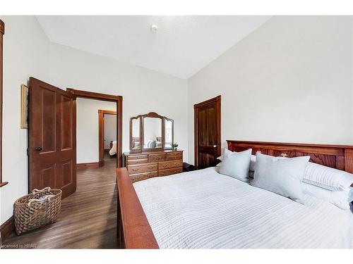 5765 3Rd Line, Minto, ON - Indoor Photo Showing Bedroom
