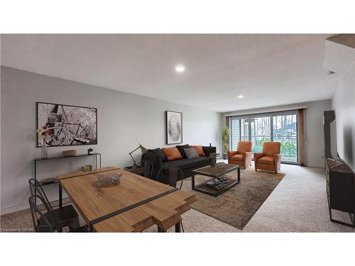 15-90 Ontario Street S, Grand Bend, ON - Indoor Photo Showing Living Room