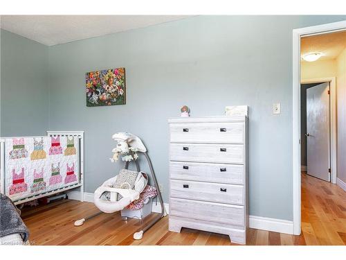 286 Dufferin Street, Stratford, ON - Indoor Photo Showing Bedroom