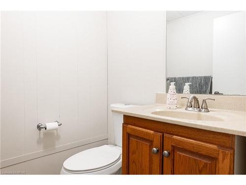 286 Dufferin Street, Stratford, ON - Indoor Photo Showing Bathroom