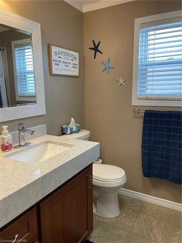 77307 (29 Rowan Rd) Bluewater Hwy 21, Northwood Beach, ON - Indoor Photo Showing Bathroom