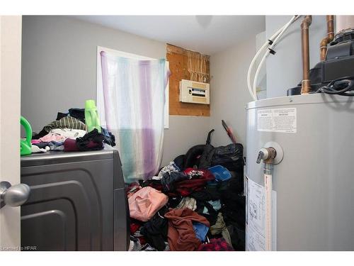 17 Laurier Street, Stratford, ON - Indoor Photo Showing Laundry Room