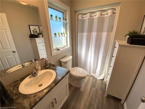 28 Huron Heights Drive, Ashfield-Colborne-Wawanosh, ON - Indoor Photo Showing Bathroom