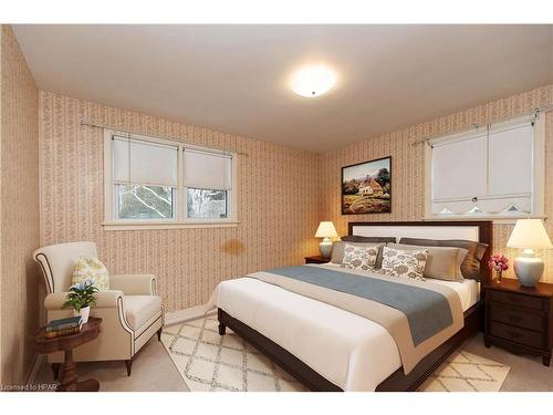 158 Devon Street, Stratford, ON - Indoor Photo Showing Bedroom