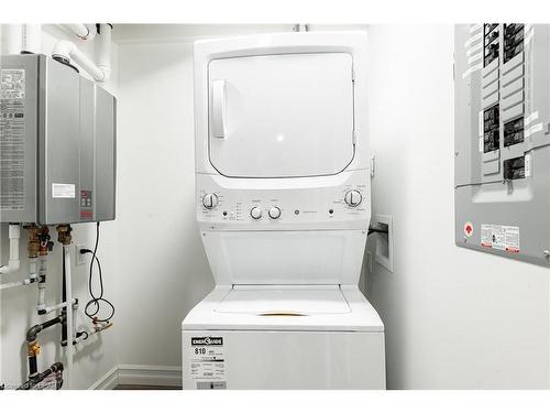 201-100 Gordon Street, Stratford, ON - Indoor Photo Showing Laundry Room