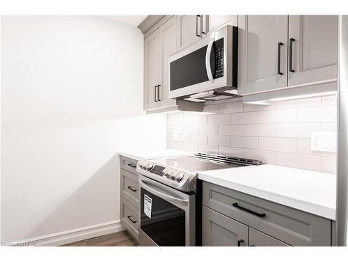 201-100 Gordon Street, Stratford, ON - Indoor Photo Showing Kitchen With Upgraded Kitchen