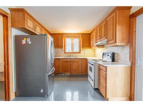 82909 Glendale Road, Ashfield-Colborne-Wawanosh, ON - Indoor Photo Showing Kitchen