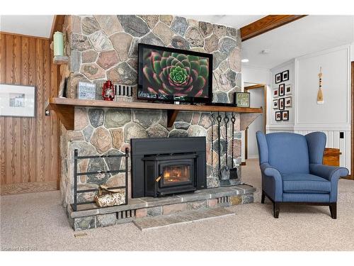 3-4 Mb Henry Island, Gravenhurst, ON - Indoor Photo Showing Living Room With Fireplace