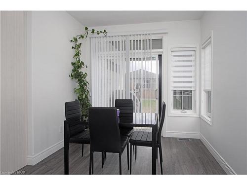 200 Duncan Street, Mitchell, ON - Indoor Photo Showing Dining Room