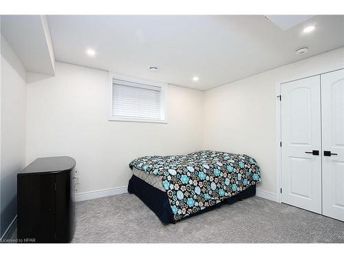 200 Duncan Street, Mitchell, ON - Indoor Photo Showing Bedroom