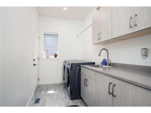200 Duncan Street, Mitchell, ON - Indoor Photo Showing Laundry Room