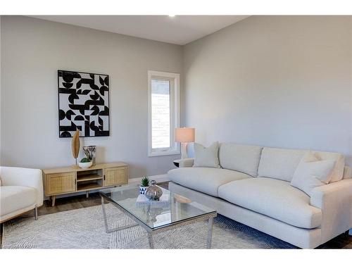 272 Queen Street S, Atwood, ON - Indoor Photo Showing Living Room