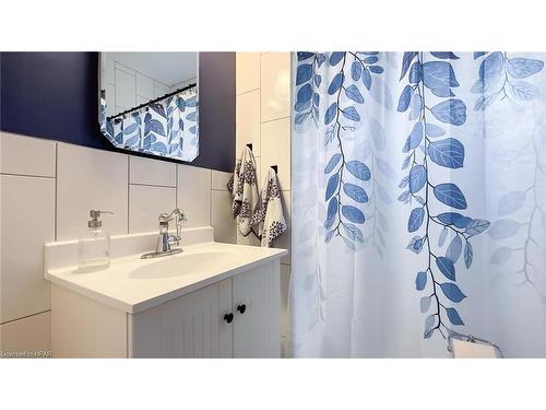 33 Ord Street, Seaforth, ON - Indoor Photo Showing Bathroom