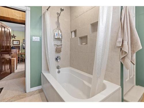 24 Pacific Ave, Milverton, ON - Indoor Photo Showing Bathroom