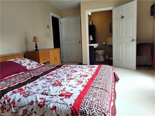 28 Briarwood Crescent, Morris-Turnberry, ON - Indoor Photo Showing Bedroom